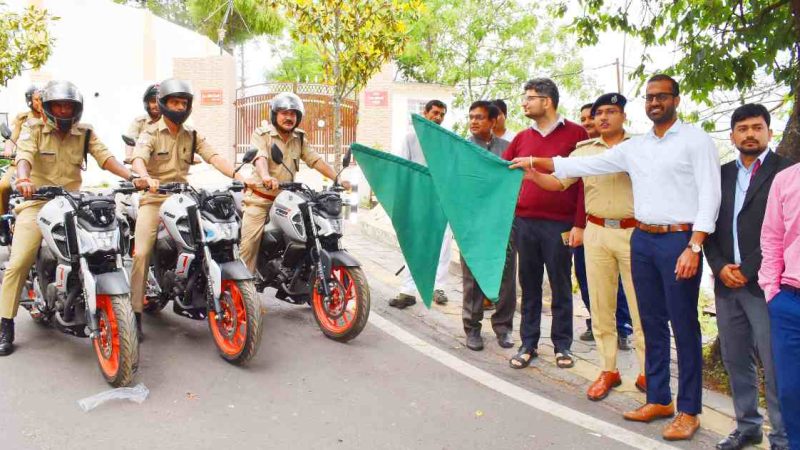 चारधाम यात्रा की सफलता के लिए पुलिस को मिली 6 नई बाइकें, एक्सिस बैंक ने सीएसआर के तहत की पहल