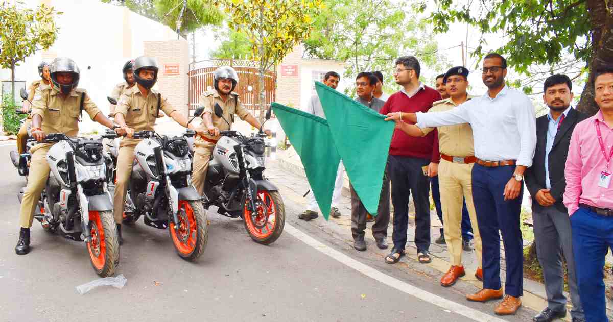 चारधाम यात्रा की सफलता के लिए पुलिस को मिली 6 नई बाइकें, एक्सिस बैंक ने सीएसआर के तहत की पहल