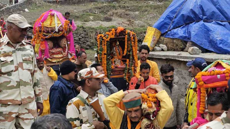 बदरीनाथ धाम में कपाट खुलने की तैयारियाँ पूर्ण, श्रद्धालुओं का सैलाब उमड़ा