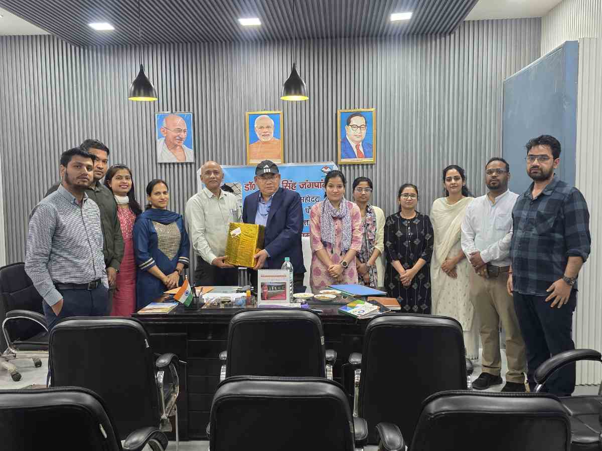 उत्तरकाशी में अपर निदेशक पशुपालन विभाग डॉ. भूपेंद्र सिंह जंगपांगी का निरीक्षण दौरा, पशु स्वास्थ्य सेवाओं को मिले दिशा-निर्देश