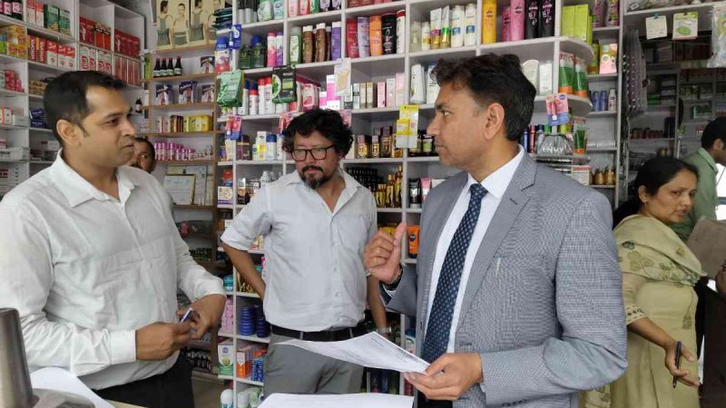 ब्रेकिंग: पौड़ी गढ़वाल में मेडिकल स्टोर पर बड़ी कार्रवाई, एक स्टोर सील