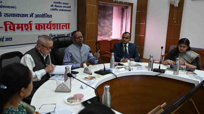 प्राथमिकता तय कर एकमुश्त अनुदान के तहत र्निविवादित भूमि के अवधारणा परियोजना रिपोर्ट संस्तुति सहित उपलब्ध करायें-अध्यक्ष, 6वां राज्य वित्त आयोग