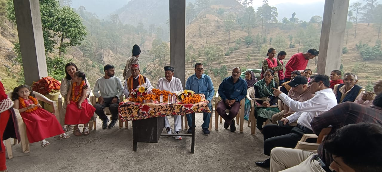 पुजाल्डी गांव को मॉडल गांव बनाने की दिशा में अहम कदम, प्रवासी बंधुओं का योगदान