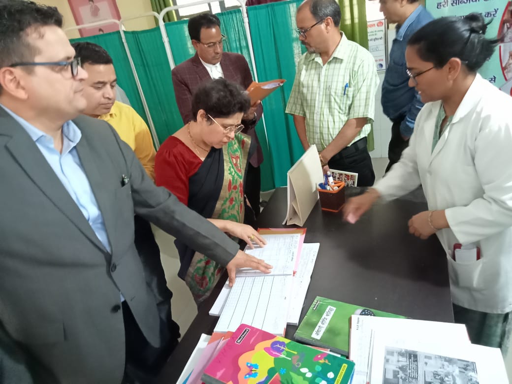 डीजी हेल्थ ने टिहरी जनपद की स्वास्थ्य सेवाओं का किया निरीक्षण