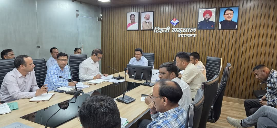 देवप्रयाग विधानसभा में विकास कार्यों की समीक्षा बैठक सम्पन्न, विधायक ने दिये अहम निर्देश
