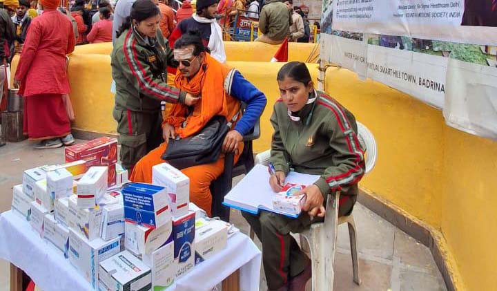 बदरीनाथ धाम में सिक्स सिग्मा मेडिकल सेंटर और एसीएलएस एम्बुलेंस का शुभारंभ