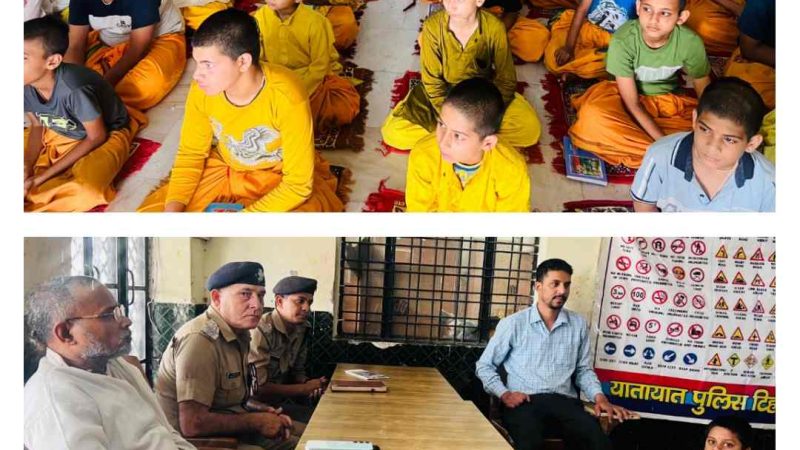 यातायात पुलिस मुनिकीरेती द्वारा जनजागरूकता अभियान आयोजित