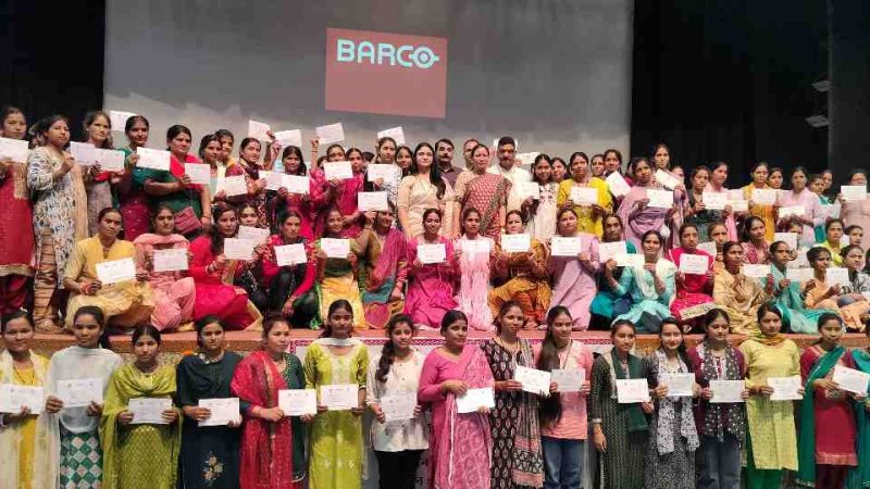 आंगनबाड़ी कार्यकर्त्रियां ग्रामीण विकास की रीढ़: मंत्री रेखा आर्य