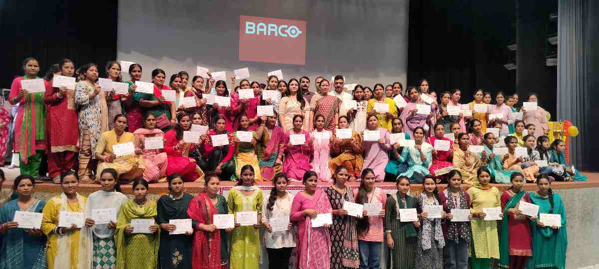 आंगनबाड़ी कार्यकर्त्रियां ग्रामीण विकास की रीढ़: मंत्री रेखा आर्य