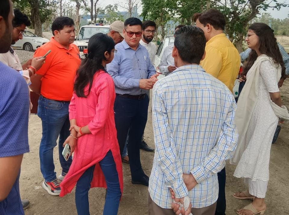 नगर आयुक्त शैलेंद्र सिंह नेगी ने किया लालपानी स्थित ठोस अपशिष्ट प्रबंधन संयंत्र का निरीक्षण