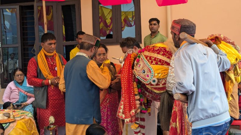 बाबा विश्वनाथ-जगदीशिला डोली यात्रा का विशोन पर्वत पर भक्तिमय समापन