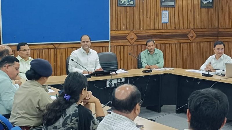 शारदा कॉरिडोर परियोजना पर डीएम की अध्यक्षता में समीक्षा बैठक, समयबद्ध डीपीआर तैयार करने के निर्देश