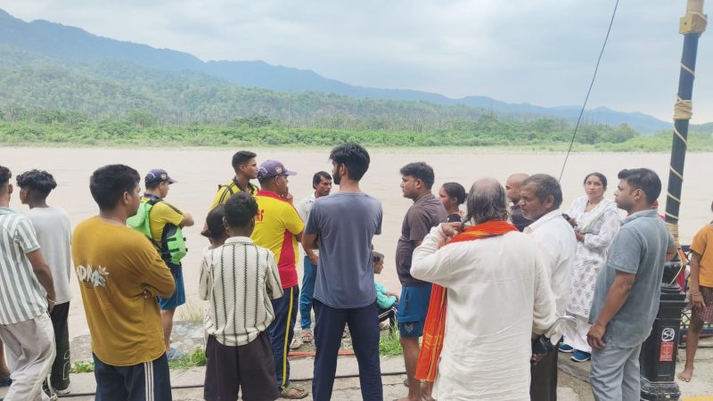 ब्रेकिंग: ऋषिकेश में गंगा नदी में छलांग लगाने वाले 63 वर्षीय राजकिशोर गुप्ता की तलाश जारी