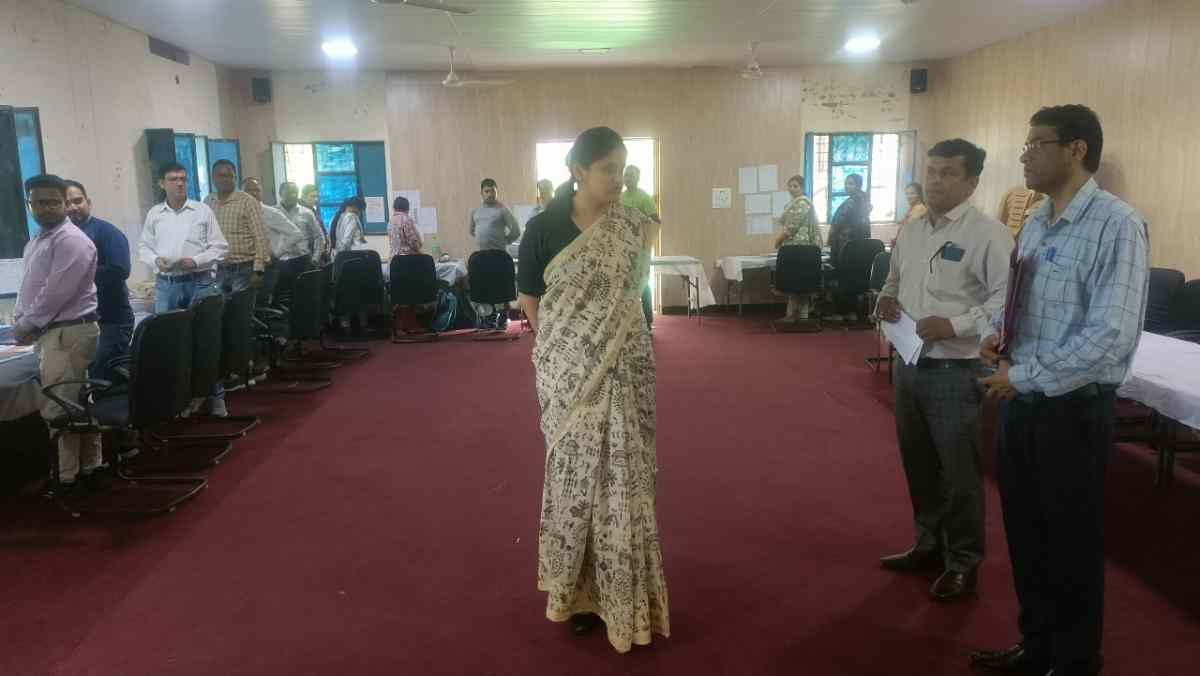 सीडीओ वरूणा अग्रवाल ने पंचायती चुनाव की तैयारियों का लिया जायजा
