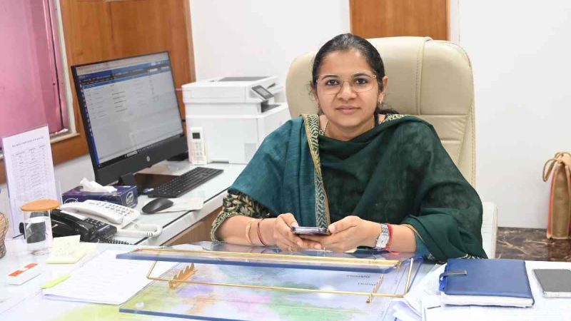 जनहित की योजनाओं के प्रस्ताव एक सप्ताह में तैयार करें- जिलाधिकारी