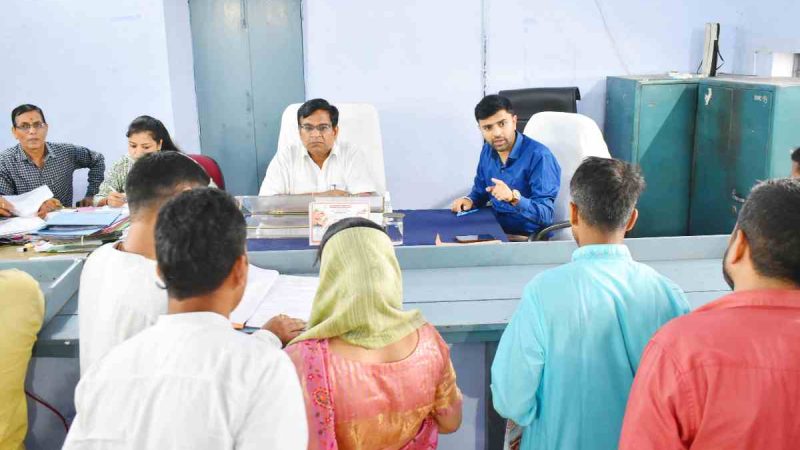 यहां त्रिस्तरीय पंचायत चुनाव में 4382 प्रत्याशियों ने किया नामांकन