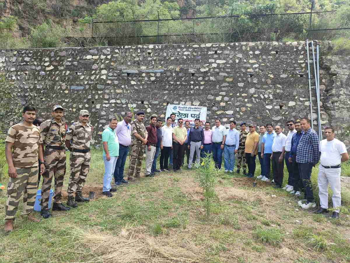 हरेला पर्व पर कोटेश्वर परियोजना में 300 से अधिक पौधे लगाए गए