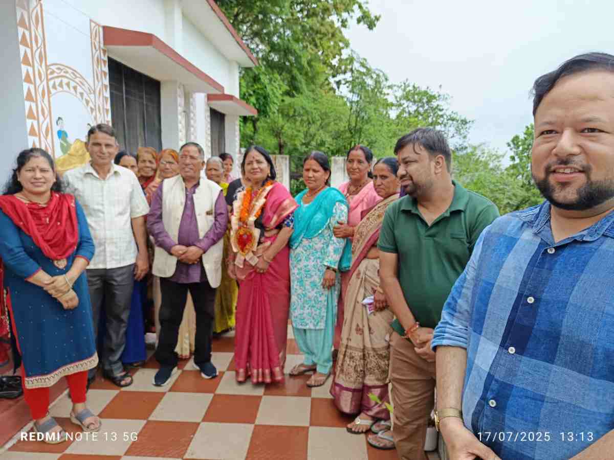 ANM नंदा कैंतुरा को सेवा निवृत्ति पर दी भावभीनी विदाई