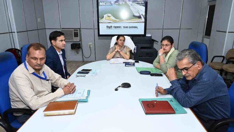 जिला निर्वाचन अधिकारी (पं.) टिहरी की उपस्थिति में किया गया तृतीय रेण्डमाईजेशन