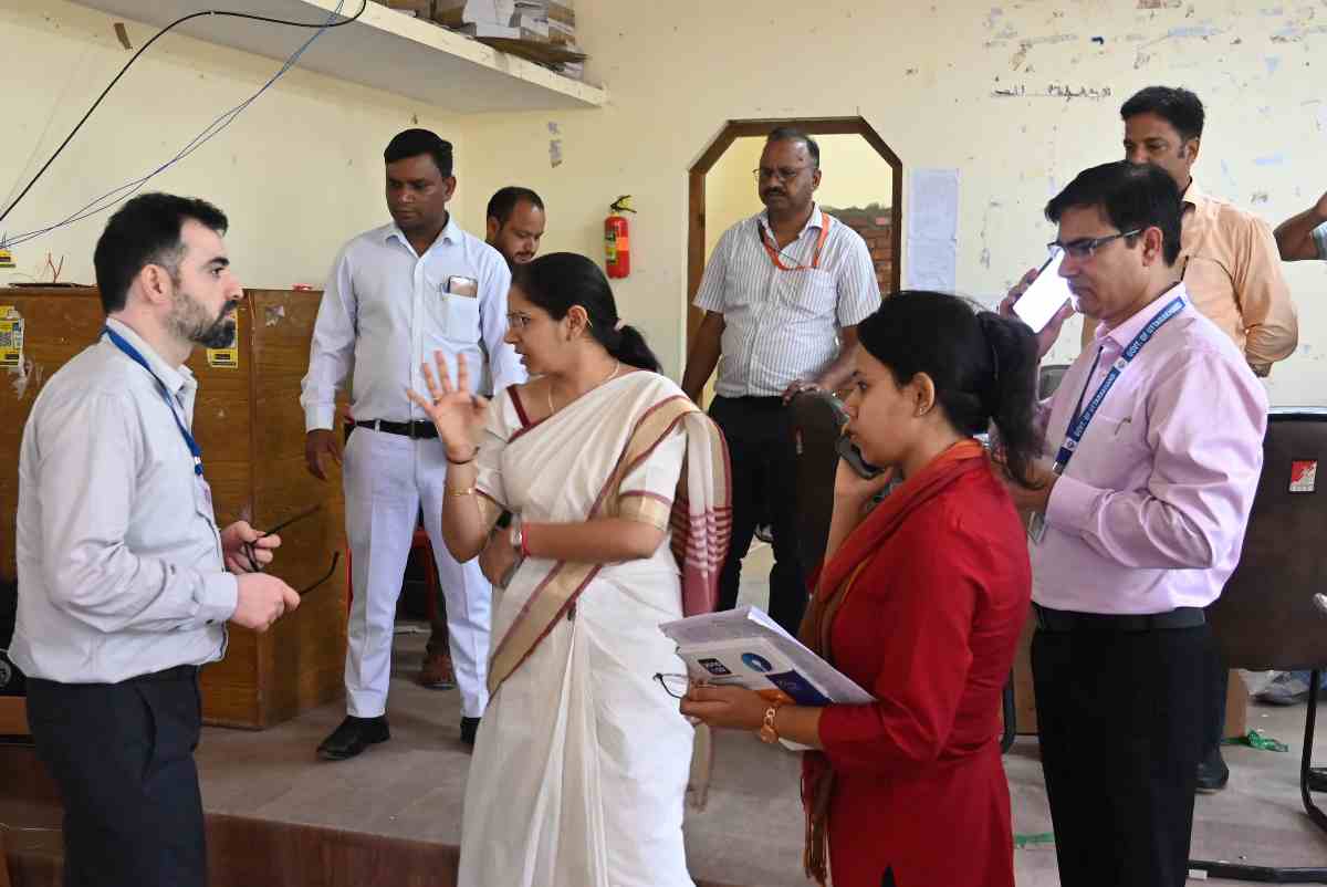 त्रिस्तरीय पंचायत चुनाव: जिला निर्वाचन अधिकारी ने थौलधार ब्लॉक का किया निरीक्षण
