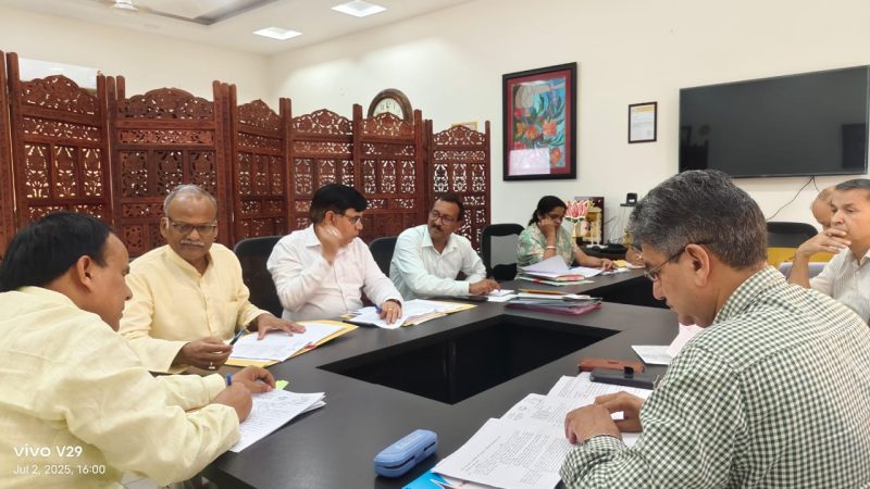 सभी जनपदों में खुलेंगे गुरूकुल पद्धति विद्यालयः डॉ. धन सिंह रावत