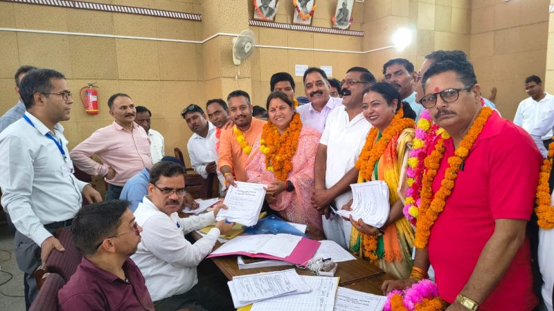 त्रिस्तरीय पंचायत चुनाव के तहत टिहरी जिले में विभिन्न पदों पर तीसरे दिन कुल 2341 नामांकन प्राप्त