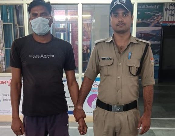 चोरी नकबजनी में कई बार जेल जा चुके अपराधी का गुंडा एक्ट में चालान: पांच मुकदमे हैं दर्ज