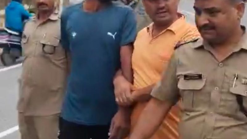 इधर खाई में कूदा कांवड़िया, चार घंटे की कड़ी मशक्कत बाद SDRF ने बचाया