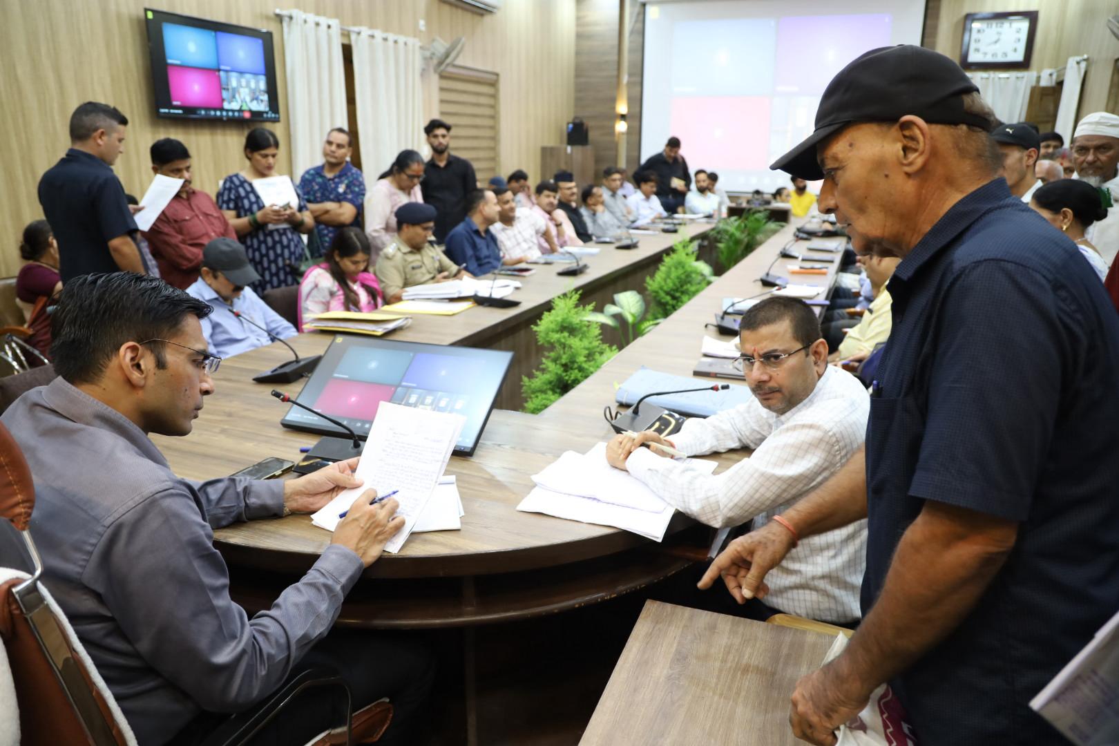 टिहरी बांध विस्थापितों के भू आवंटन घोटालेबाजों को जेल भेजने की तैयारी में जिला प्रशासन