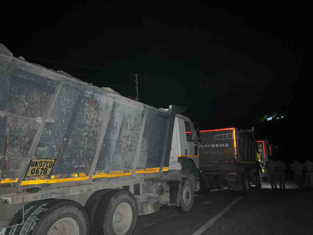 लंगासू क्षेत्र में अवैध खनन पर बड़ी कार्रवाई: छह डंपर सीज, संयुक्त टीम ने की छापेमारी
