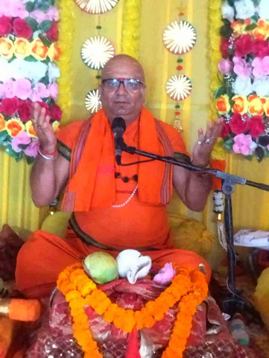 भक्ति का नशा करो, नशे की भक्ति नहीं- रसिक महाराज