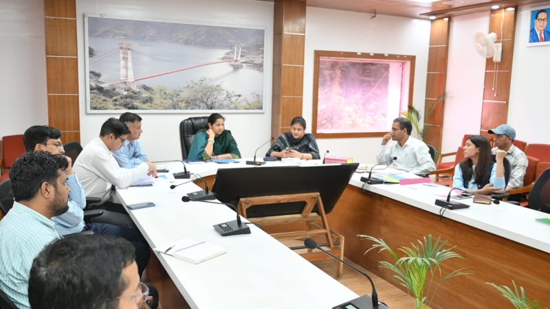 सरस महोत्सव–2025 के भव्य आयोजन को डीएम ने दिए अहम निर्देश