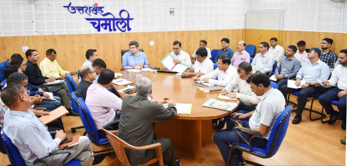 गैरसैंण सत्र की तैयारियाँ तेज: डीएम ने दिए चाक-चौबंद व्यवस्थाओं के निर्देश